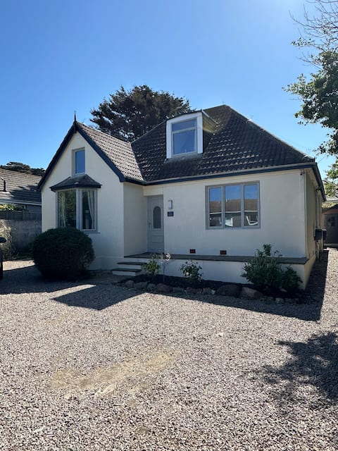 Luxury, Tranquillity Near Beach