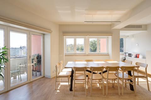 Home Out- Apartment w/8 Suites at Marquês de Pombal