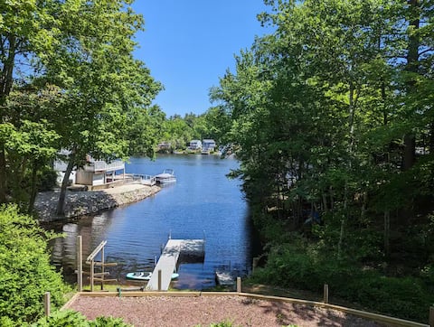 Hamilton Cottage | Cozy Lakefront A-Frame