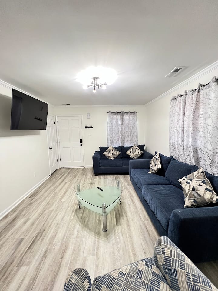 Home In Greensboro - 格林斯伯勒