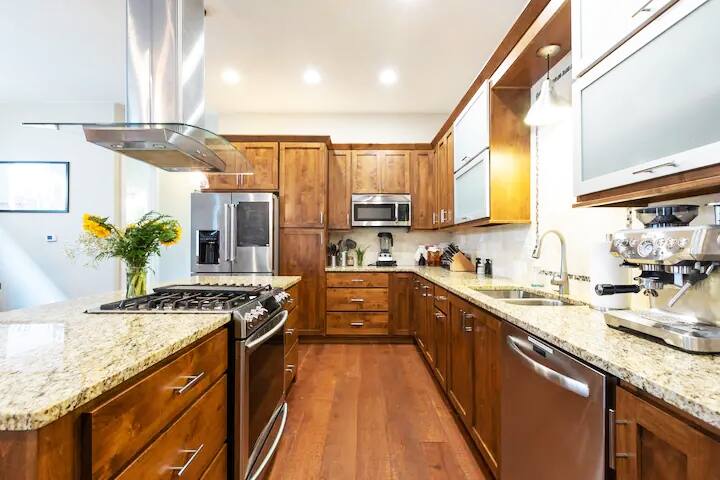 Walk to Mile High | Theater Room | Fire Pit | Luxe gallery image 4