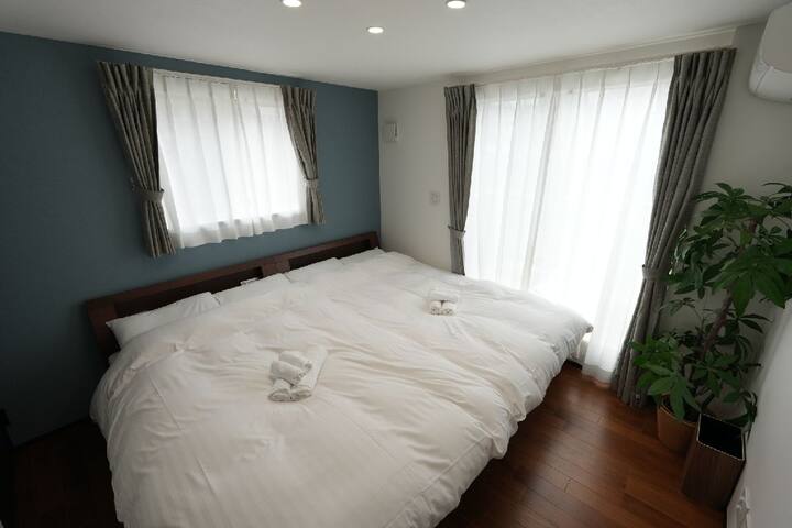 100 INN Suite　新宿から1駅の新大久保駅、大久保駅から徒歩４分。大人3名～8名まで。 gallery image 3