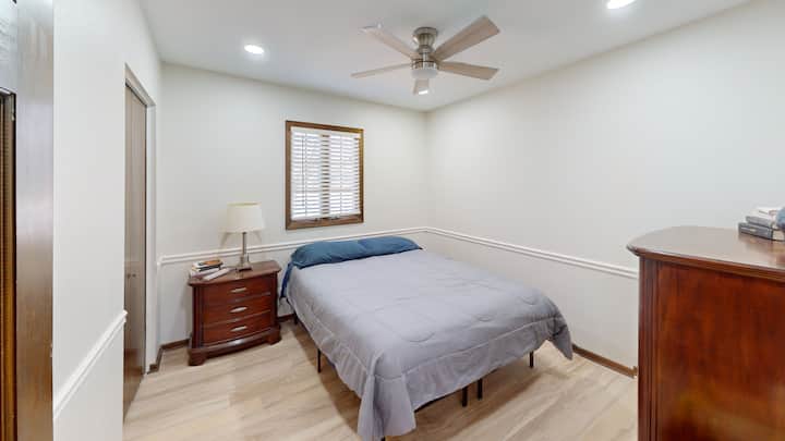 Прва спална соба на главниот кат 