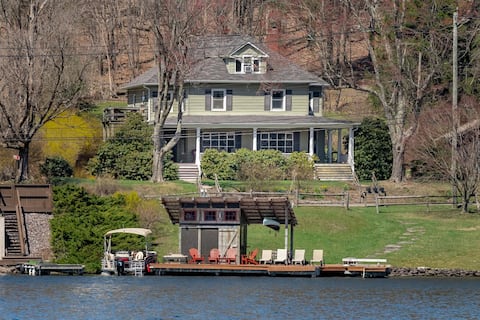 Lake House | Private Boat House