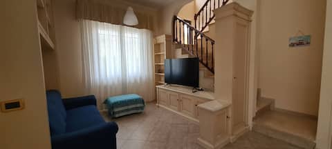 Annuncio Airbnb popolare: 3-person cottage with 2 bathrooms, accommodation tax included a Viareggio