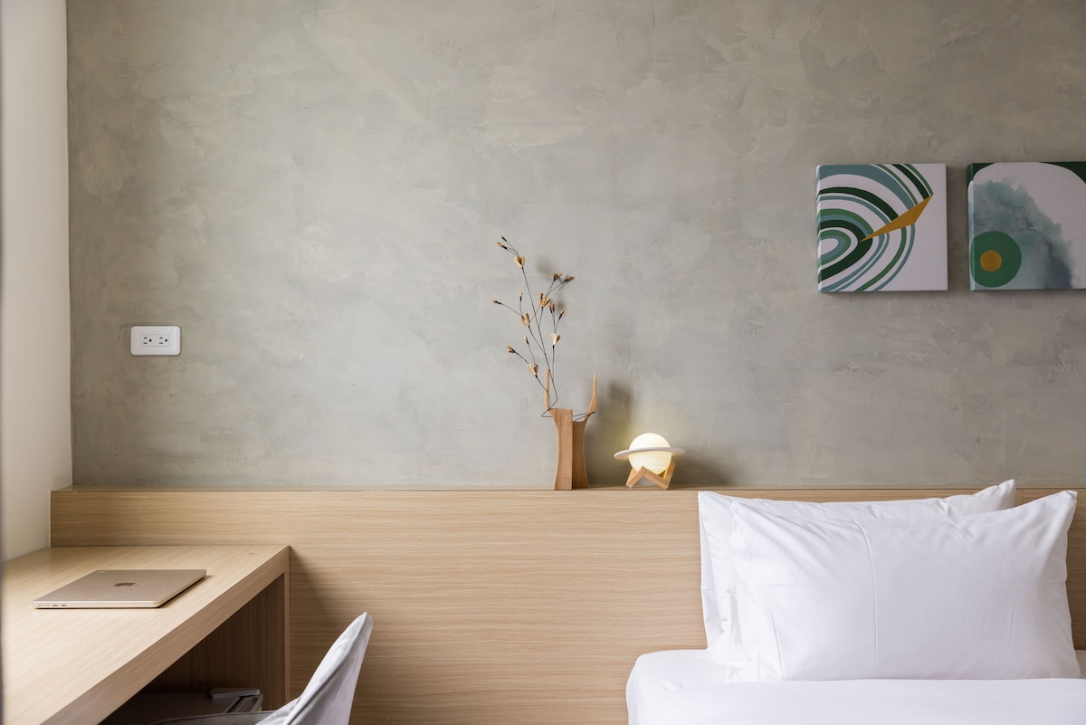 唯爾文旅-台南New Velle Voyage Hotel＃微光三人房/近國華街/近神農街/近超商- 安海里的獨棟房屋出租、台南市、臺灣- Airbnb