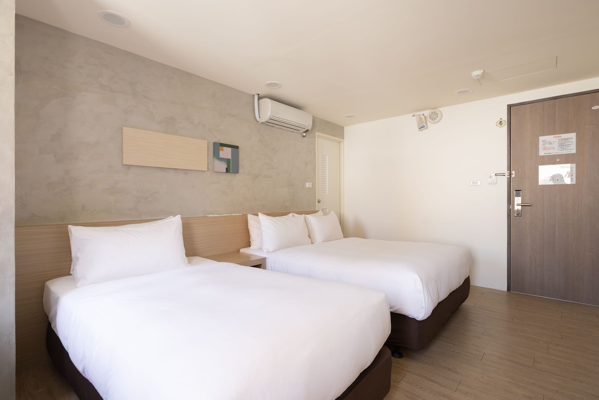 唯爾文旅-台南New Velle Voyage Hotel＃微光三人房/近國華街/近神農街/近超商- 安海里的獨棟房屋出租、台南市、臺灣- Airbnb