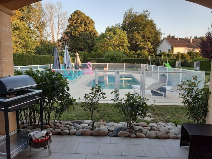 Maison Avec Piscine Privée à Siorac En Périgord - Le Buisson-de-Cadouin