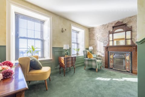 Boutique Stays @ 56