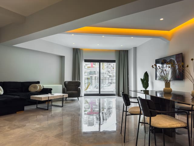 Villa8-3bedroom Family apartment and large balcony