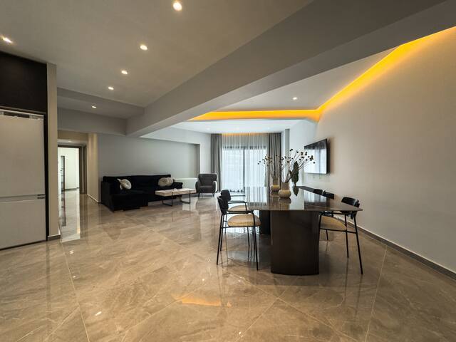 Villa8-3bedroom Family apartment and large balcony gallery image 3