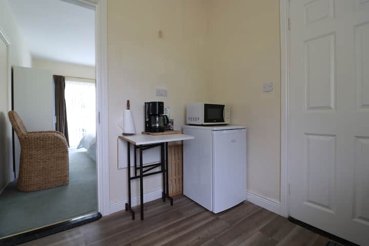 A Place In The Country - Thurles