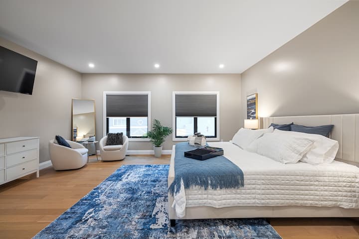 Nafasi kubwa na Serene – Sambaza, fungua kifurushi na uishi ndani ya chumba hiki angavu kina nafasi ya kupumua.