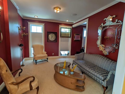 Historic Abode • 3BR Downtown Rochester Haven