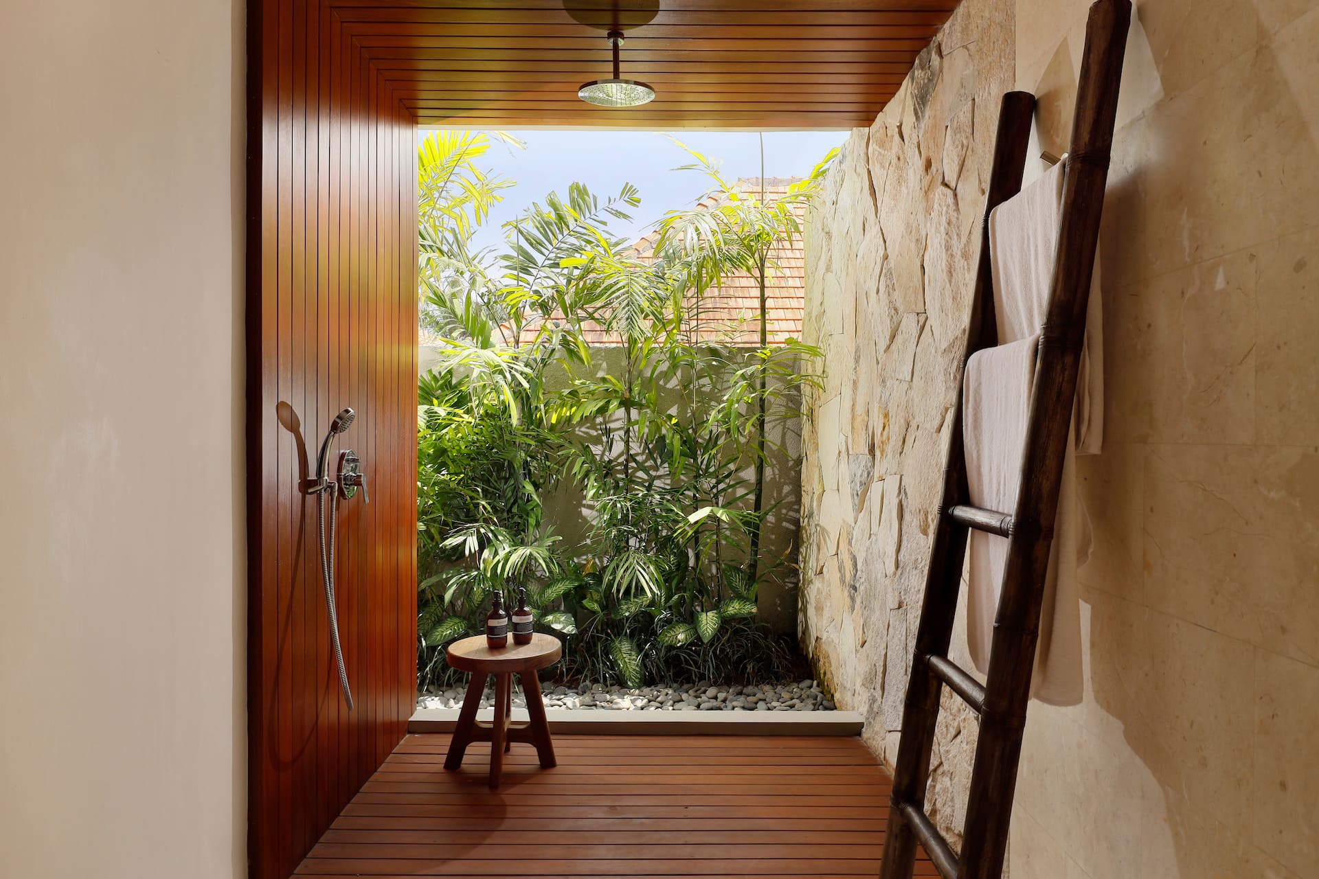 Coastal Tranquil Resort Escape 3 Bedroom Private Villa in Bali 2