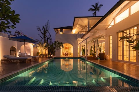 5R Luxe Villa w/Pool+Bathtub-Villa Selene@Sangolda