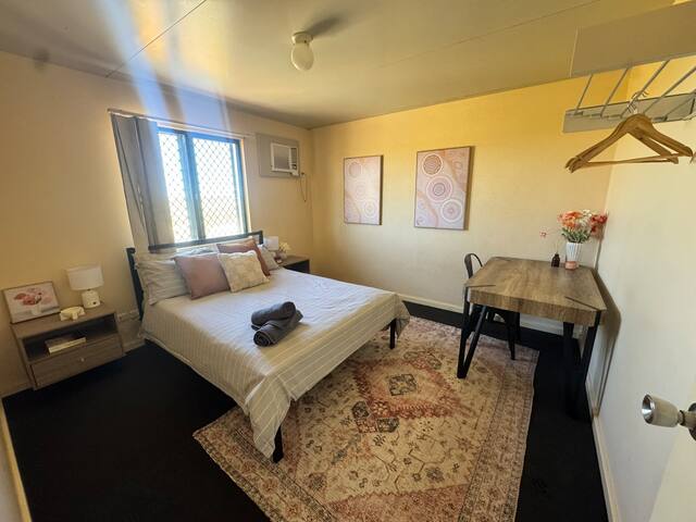 Stay on Scadden ll gallery image 3