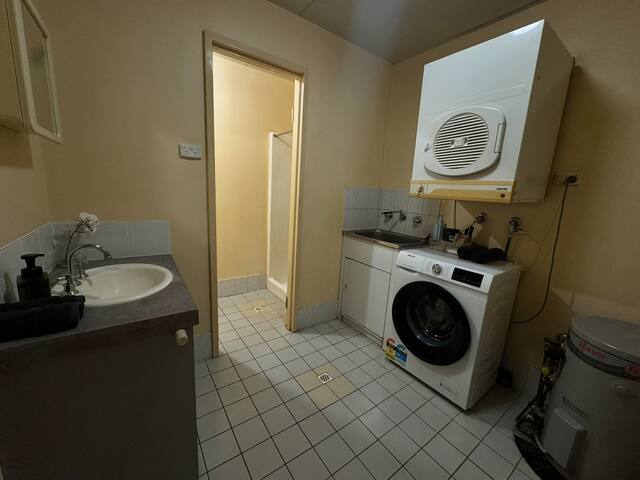 Stay on Scadden ll gallery image 5