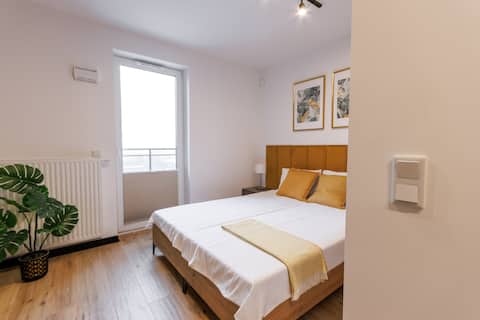Top performing Airbnb: Zeus Apartments Classic in Czechów Południowy