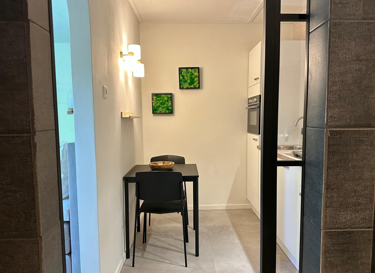 Popular Airbnb listing: Nuun: Nice studio for 2 on the Veluwe in Wijk 00 Nunspeet