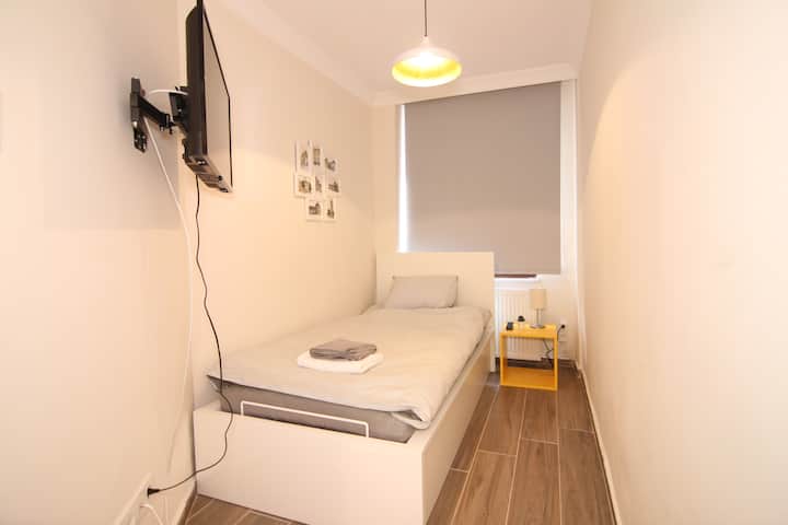 Modern Central 1 Br Apartment In Balat 01 - Esenler