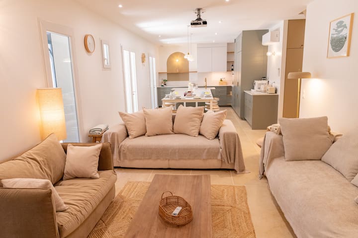 Marine Et Valérie managed Airbnb listing 3