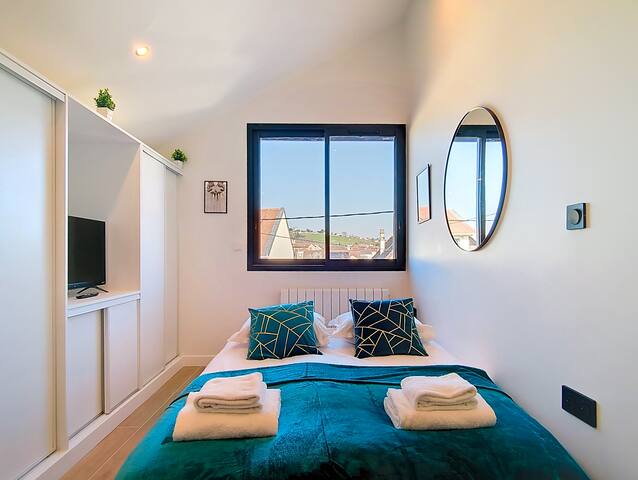 Locsmart-Book managed Airbnb listing 3