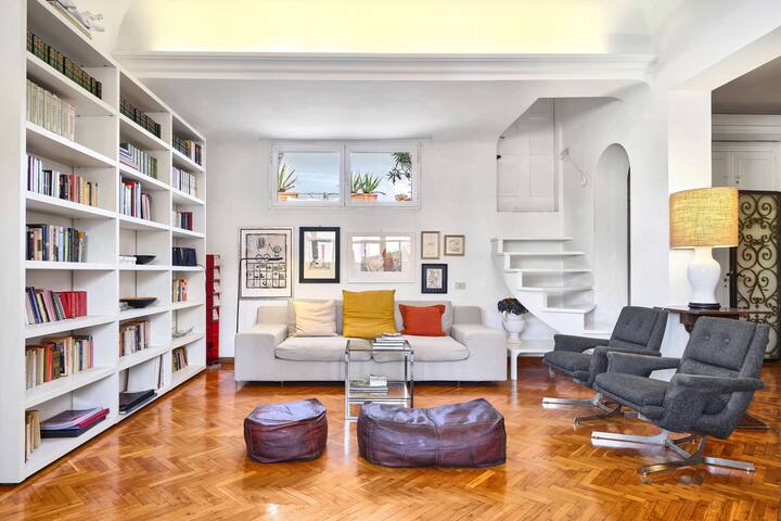 [Oltrarno Elegance] Hidden Gem with Florence Views gallery image 2