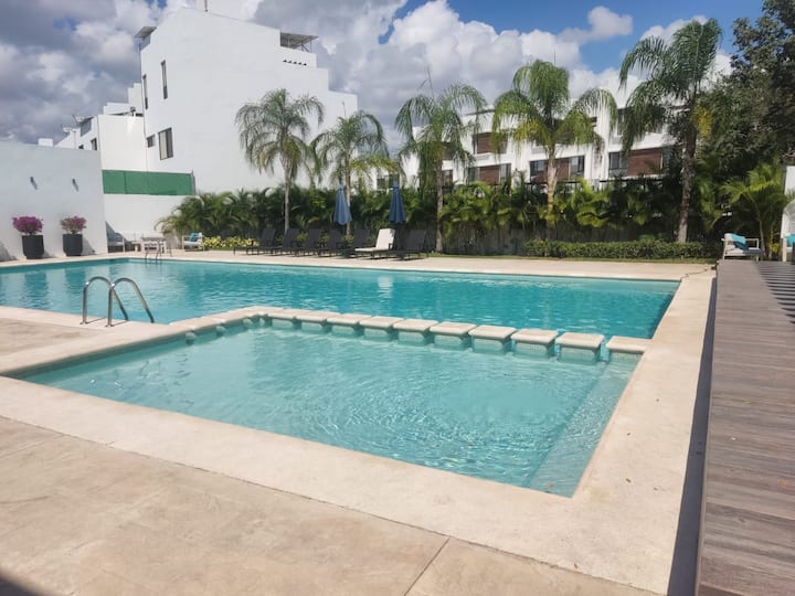 Nueva Casa 3 Pisos En Condominio Playa Del Carmen - Cozumel