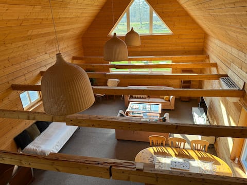 Top Airbnb: Cozy Country Cottage + Sauna in Hässleholm