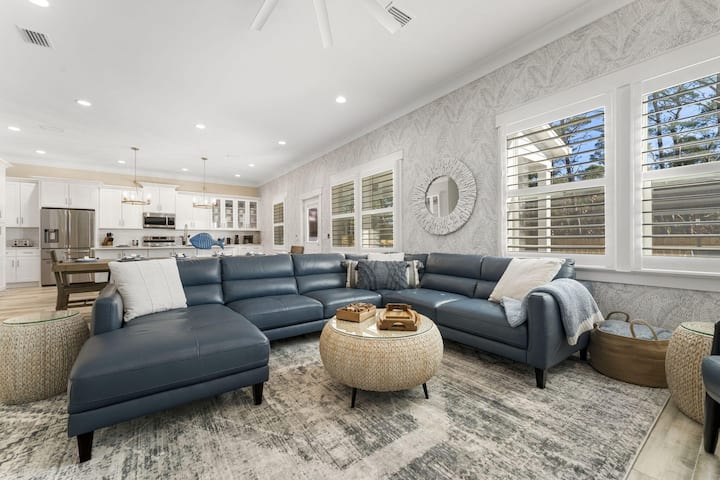 Laguna Beach Escape | Pool + Arcade Near 30a - Panama City Beach, FL