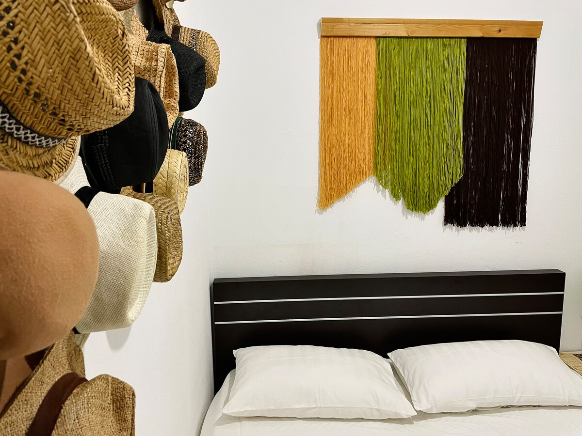 Listing 1400070071042480361