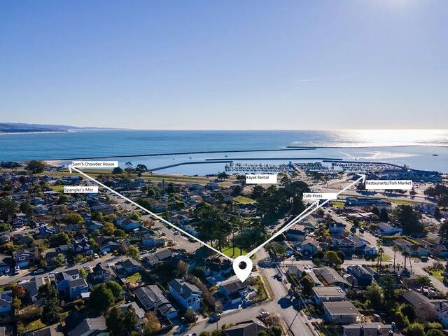 Modern Coastal Living Near Beaches, Restaurants gallery image 2