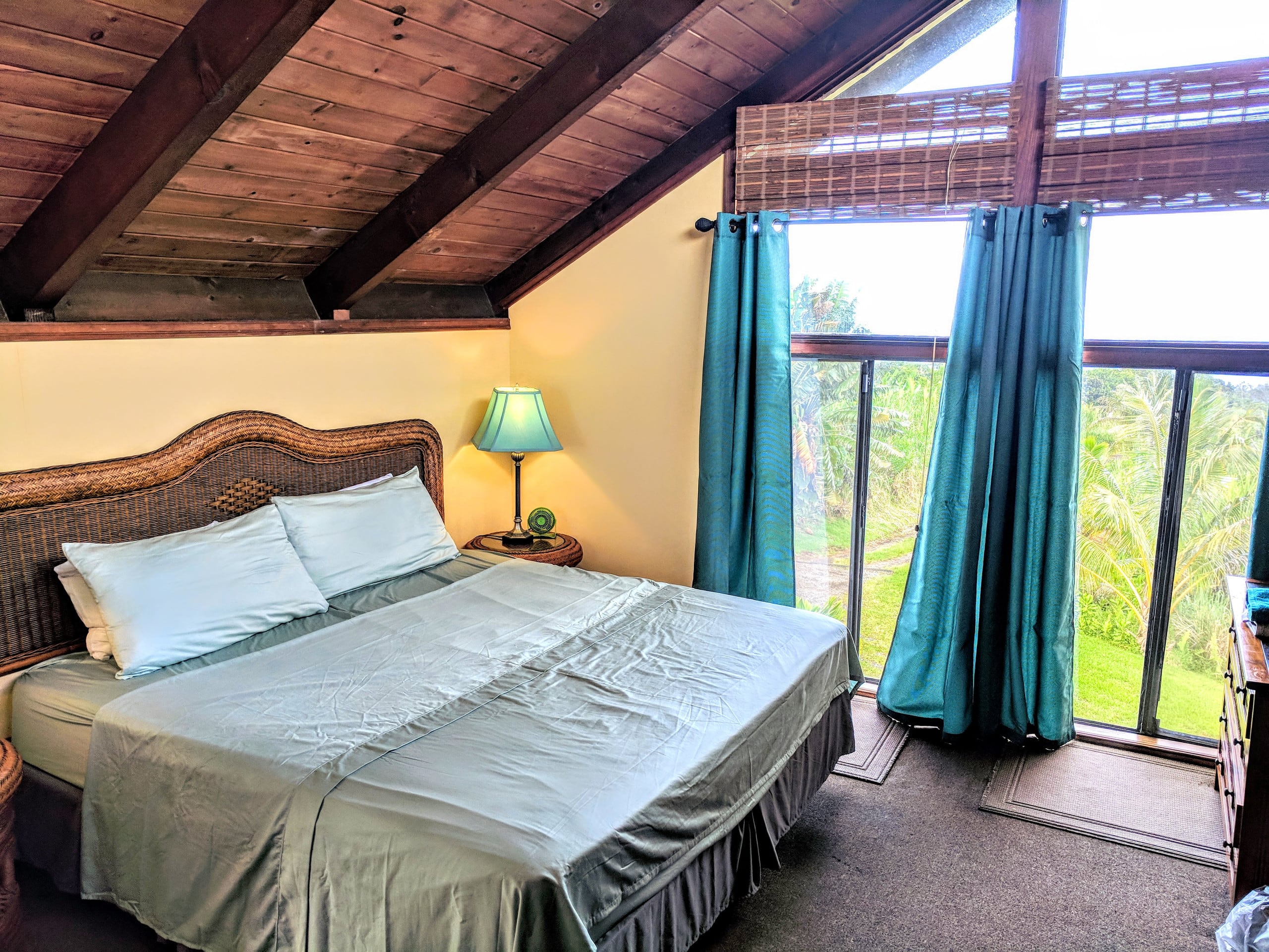 Home in Pepeekeo · ★5.0 · 1 bedroom · 1 bed · 3 shared baths - Image 7