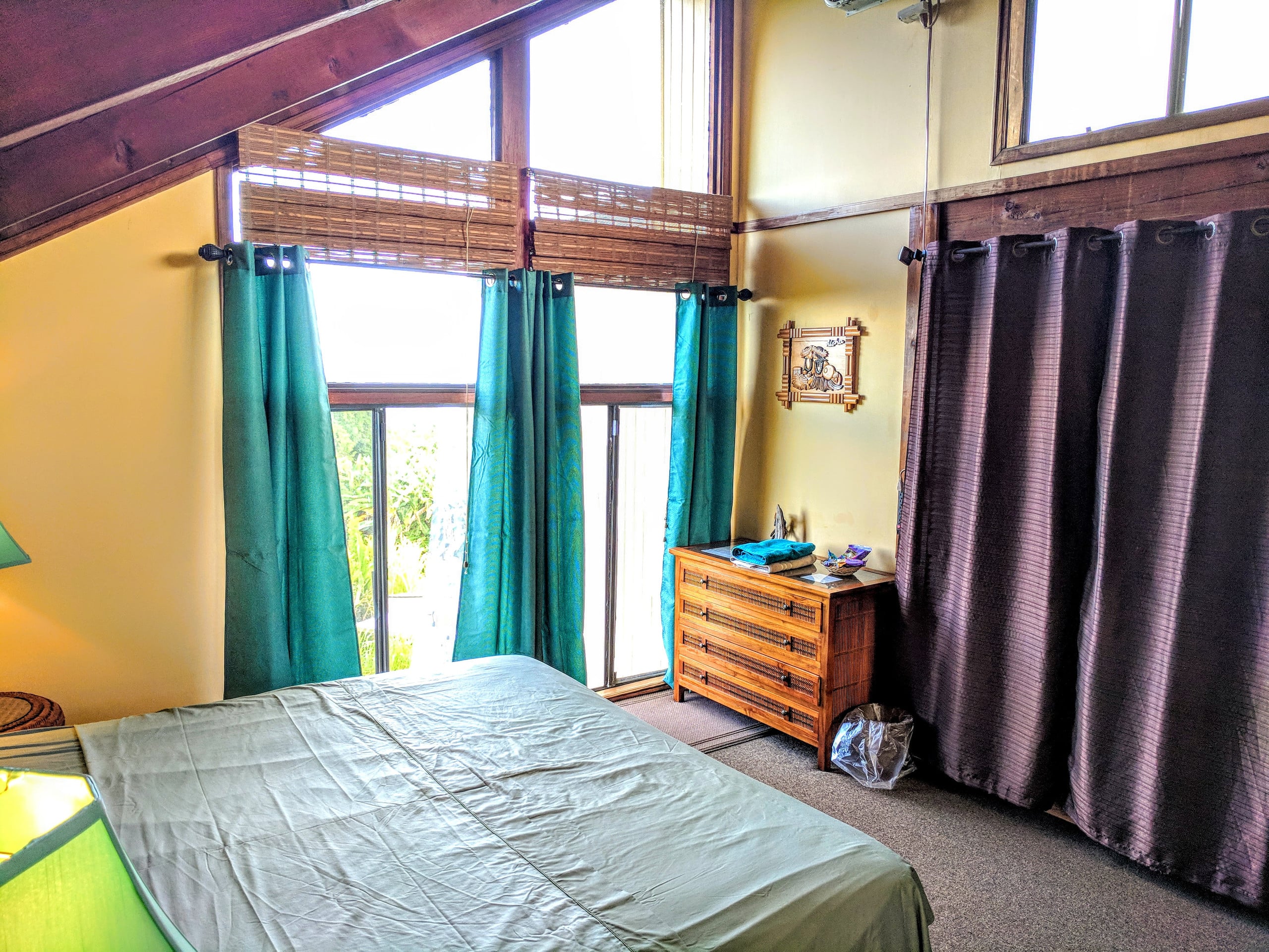 Home in Pepeekeo · ★5.0 · 1 bedroom · 1 bed · 3 shared baths - Image 11