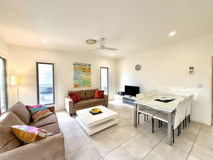 Villa Del Sol - Woodgate