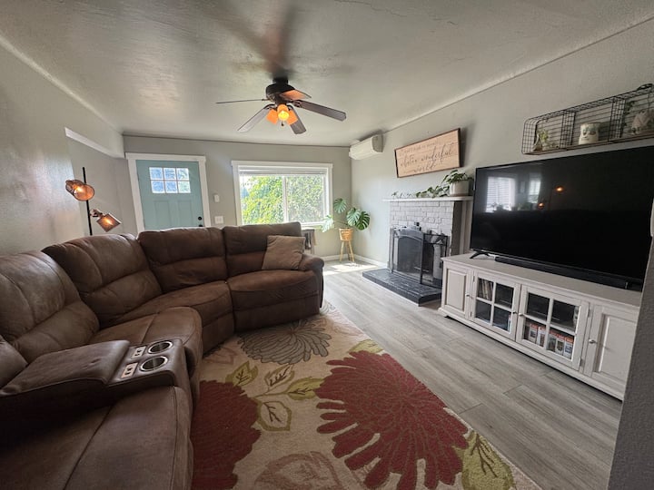 Downtown Charm! Walkable Location *1 Block Wa Fair - Puyallup, WA