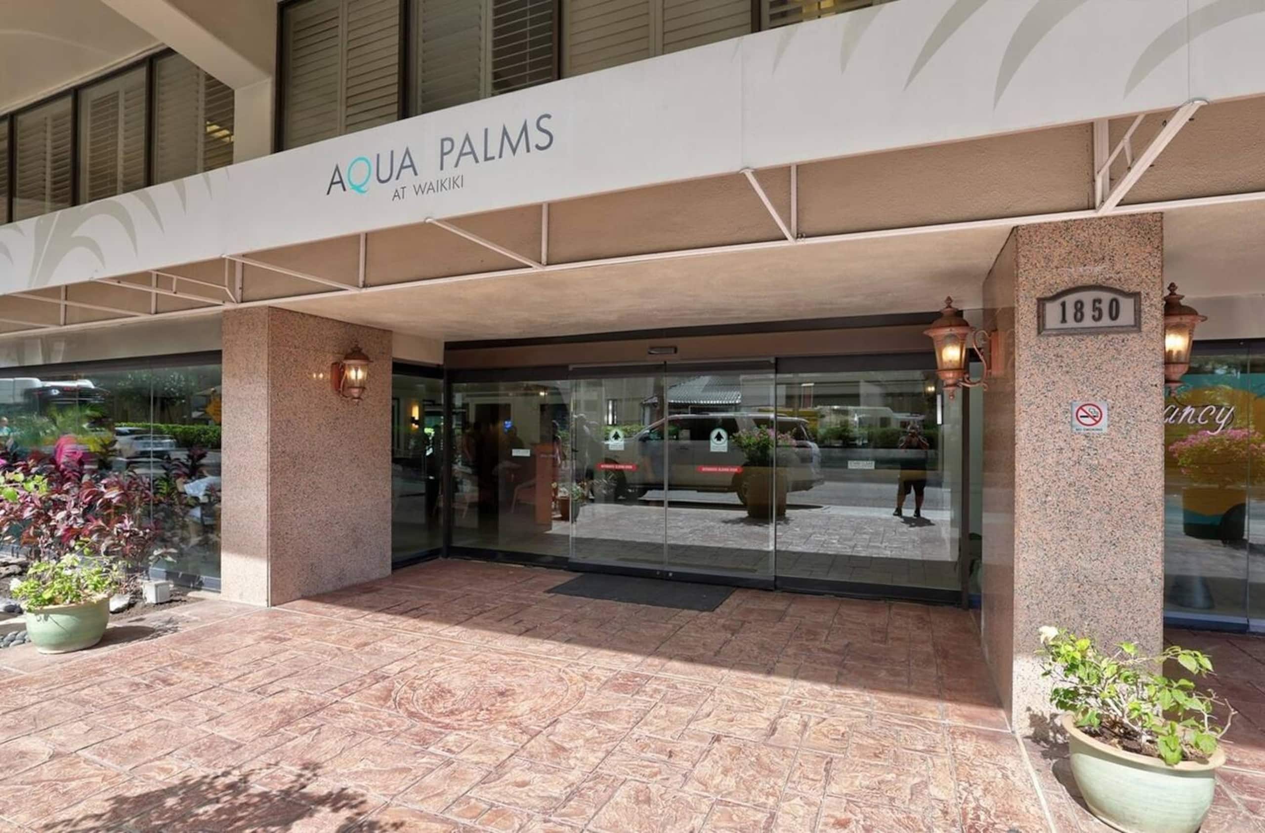 Hotel in Honolulu · ★4.93 · 1 bedroom · 1 bed · 1 private bath - Image 9