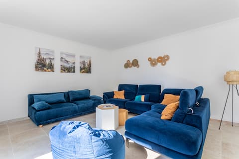 Aux 3 Oliviers - Large House 10 people with Garden