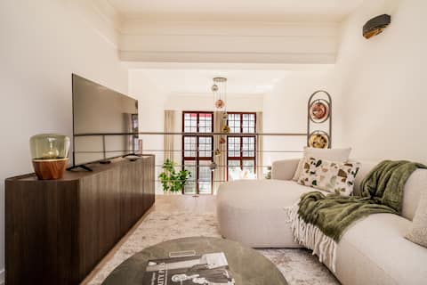 Successful Airbnb property: Heritage Suite 2 Antwerp-4 pers in Antwerpen