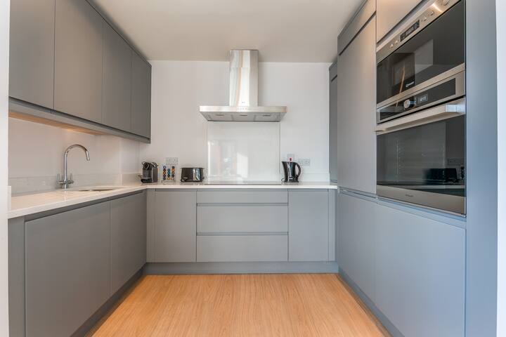 Spacious 2 bed close to Grafton St gallery image 5