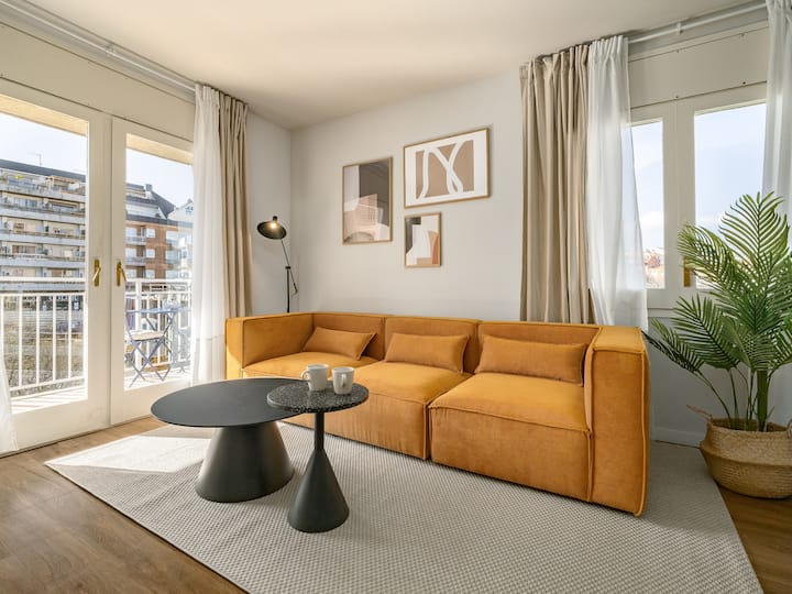 Room W/ac In Sant Cugat Del Vallés - Sabadell