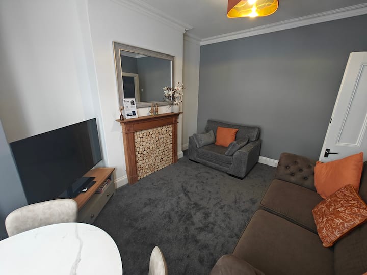 Milton House Ii | Super King + 4 Smart Tvs + Deck - Plymouth