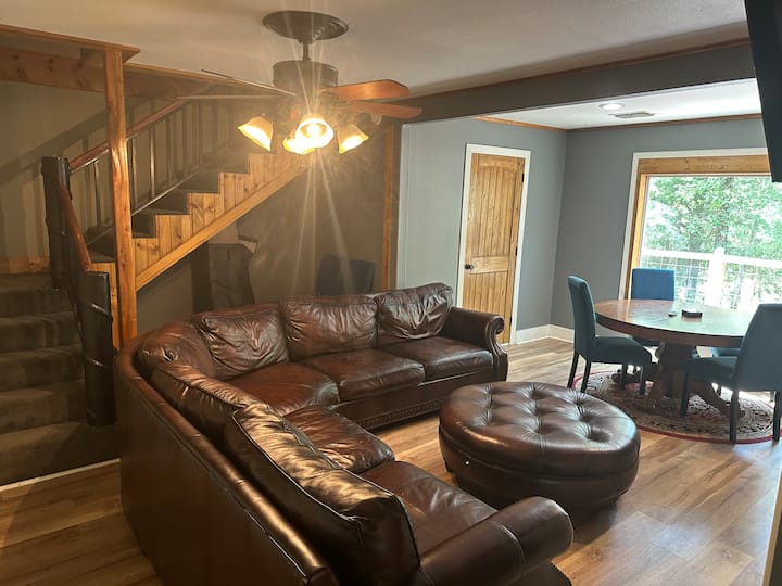 Hideaway In The Piney Woods - Chandler, TX