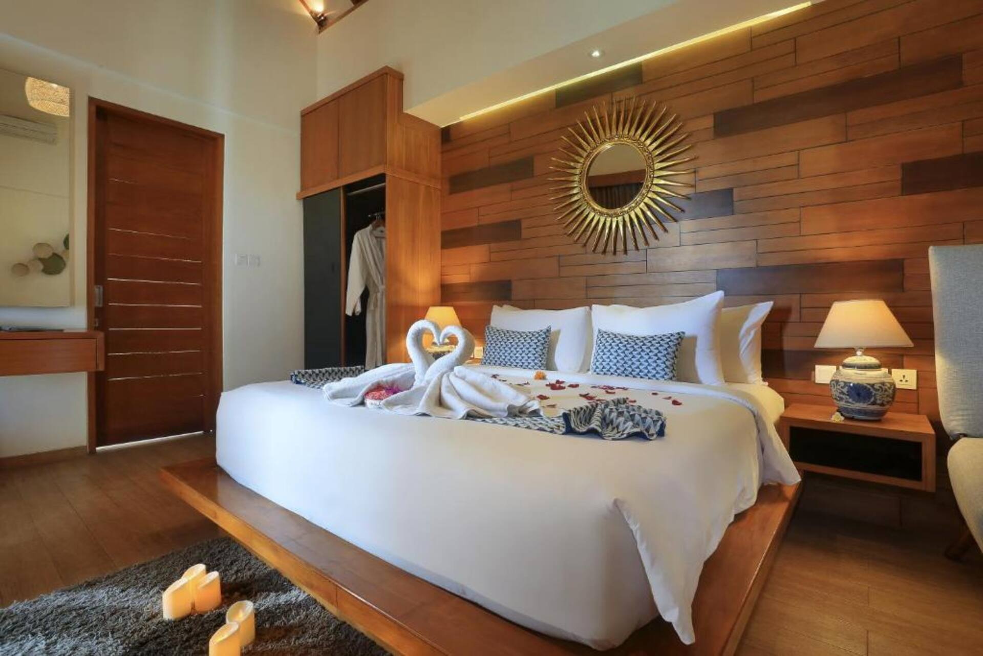 Central Poolside Escape 2 Bedroom Private Villa in Seminyak 3
