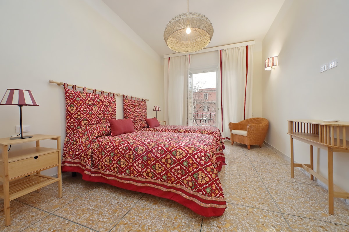 غرفة النوم 1