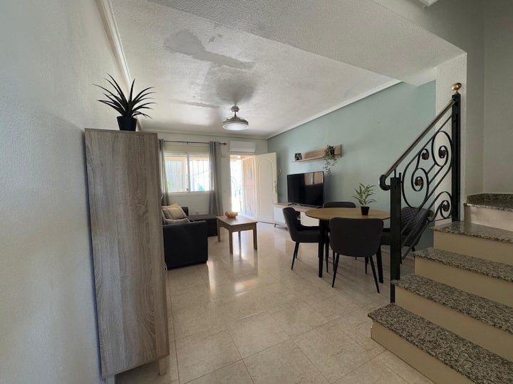 Casa Calmate In Ciudad Quesada, Costa Blanca - Algorfa