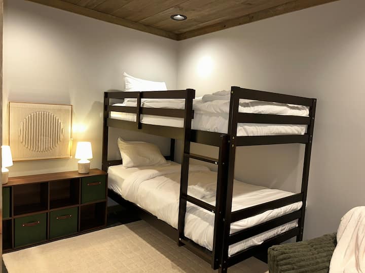 საძინებელი 3