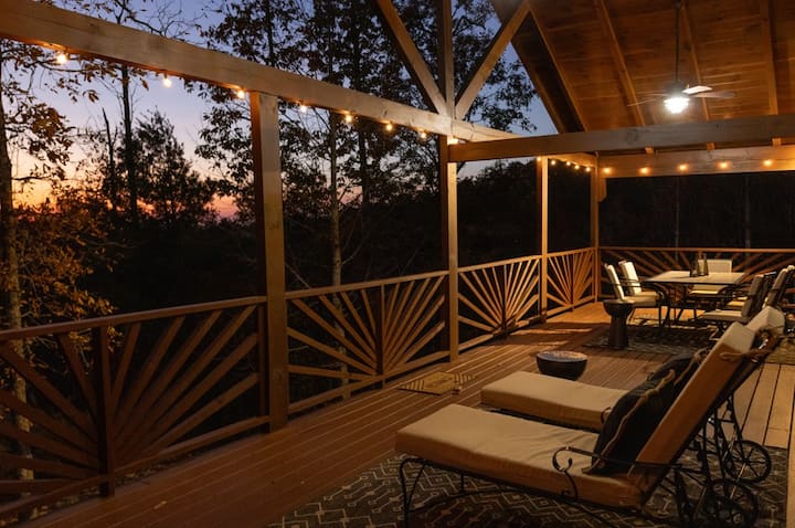 Above It All-overlooking Trees-hot Tub-fire Pit - Slade, KY