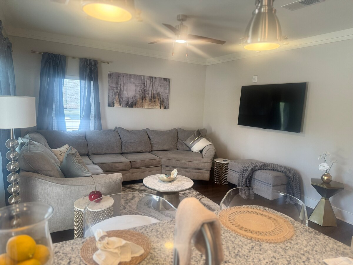 Top Airbnb: Luxe Living in Stockbridge